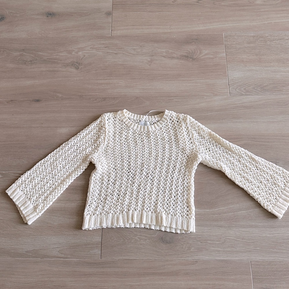 KNITTED CREAM SWEATER
